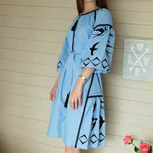 2023 últimos vestidos de lino con bordado Floral ucraniano para mujeres hechos a mano 100% algodón blanco bordado azul acentos para otoño - Product Image 6