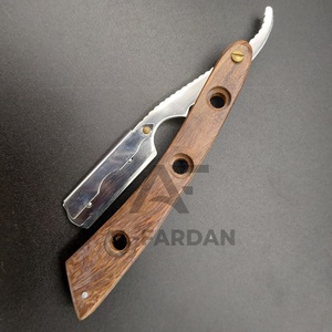 Rasoir turc Shavette pour barbier avec manche en bois naturel et lame en acier inoxydable interchangeable Rasage droit Essentiel - Product Image 3