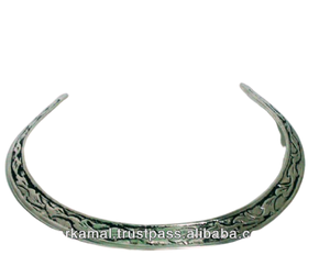 Offre Spéciale collier de fille en laiton argenté de haute qualité de style de mode simple - Product Image 1