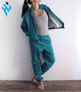 Offre Spéciale Design personnalisé broderie Logo femmes survêtements pantalon de survêtement diamant joggeurs et sweats à capuche strass survêtement - Product Image 2