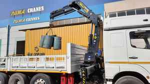 Nueva PUMA PMA70B3 Knuckle Boom Truck Crane 5 Ton Carga nominal Motor importado 13,2 M Max. Altura de elevación Uso de construcción - Product Image 4