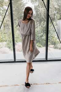 New arrival fashionable trending latest design dark gray color crepe fabric o-neck 3\4 sleeve knee-length women linen <b>dress</b> - Product Image 4