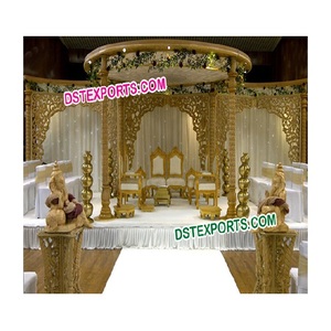 Mandap de Madera Tallada Dorada para Bodas, Mandap Artesanal de Madera para Bodas, Elegantes Mandaps para Matrimonios en Oferta, Evento en Suiza - Product Image 1