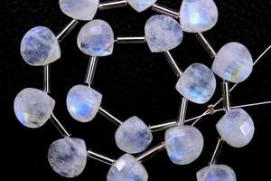 Piedra de Luna de arcoíris Natural, piedras preciosas facetadas en forma de corazón, piedra de Fuego Azul auténtico, cuentas de Briolette, fabricación de joyas, 16 piezas - Product Image 4