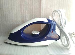 Diseño elegante 1000-Watt Dry Iron Reve Electric Blue Ceramic Soleplates 1 año de garantía 1,5 m Cable para uso doméstico disponible - Product Image 2
