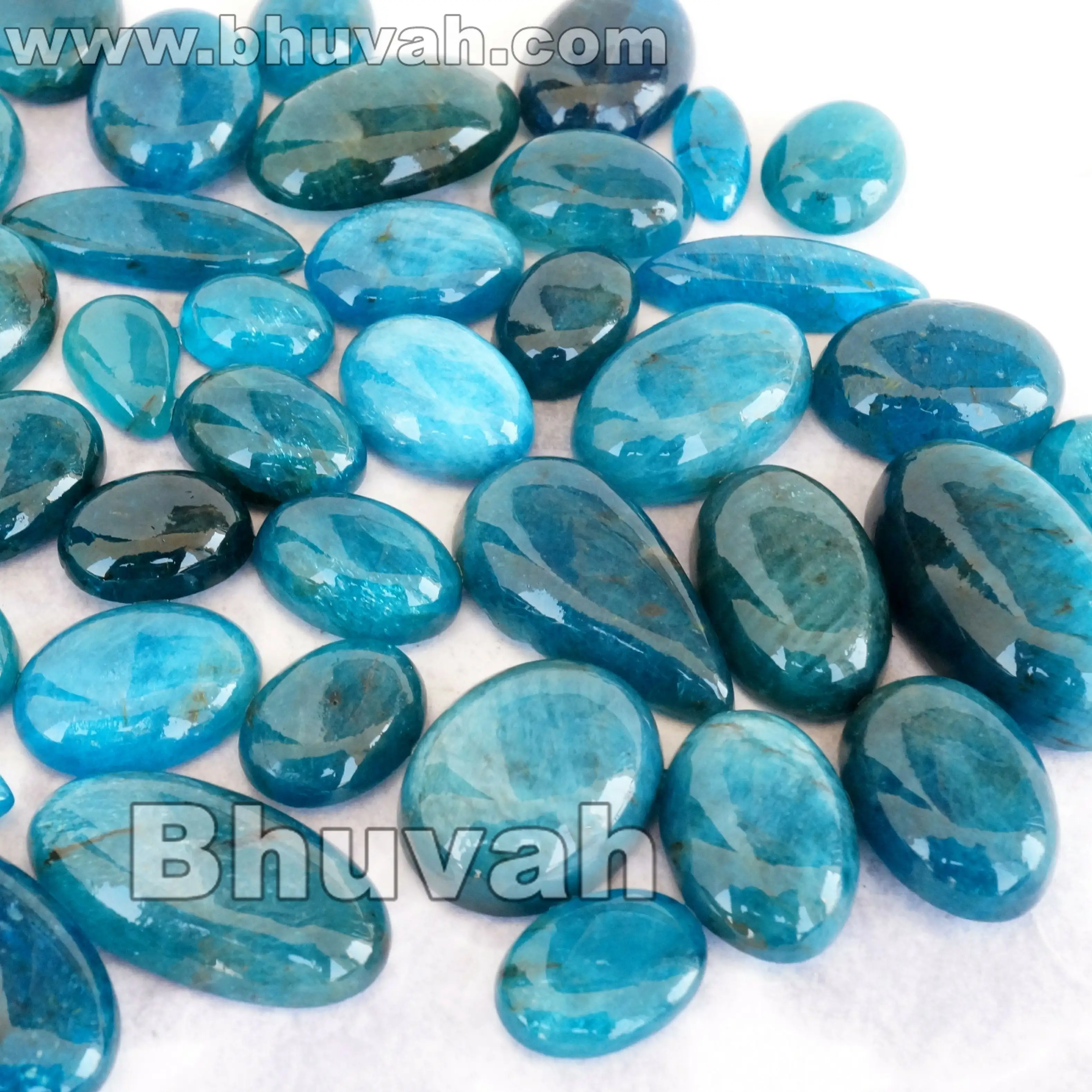 인도 도매 대량 싼 제조 가격 고품질 최고 급료 카보 숑 원석 돌에서 Apatite 공급자