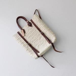 Sac à dos en paille fait main tendance - Sac à dos panier à la française - Product Image 1