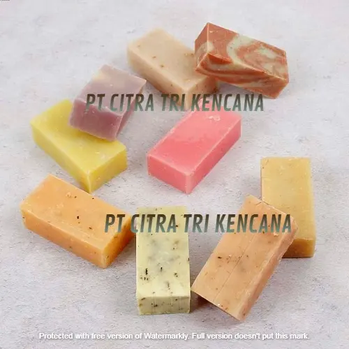 Kondja — fabrication de savon artisanal, savon pour le linge, les nouilles, blanc, aide à l'exportation, afrique centrale