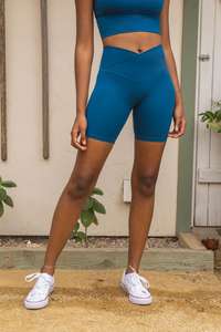 Ensembles de shorts avec logo personnalisé OEM Vêtements de fitness taille haute imprimés pour femmes Combinaison d'entraînement Soutien-gorge et short de sport Ensemble de yoga - Product Image 3