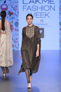 NEW--STYLISH bordadas en KURTA, pantalón con hermoso trabajo DABKA ZARDOZI, para fiesta/BASE diaria = 2021 - Product Image 2