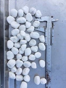 Usine du Vietnam en gros, pierre de galets blanche-neige pour allées, aménagement paysager, jardin, gravier extérieur, pierre décorative, galets - Product Image 2