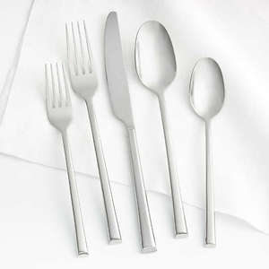 High Quality Metal Flatware Set of 5 With Silver Fine Touch for Tableware and Table Decoration - Product Image 1
