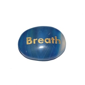 Ónix azul ovalado respiración grabado piedras curación personalizado grabado piedras - Product Image 1