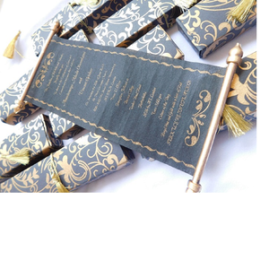 Invitaciones de desplazamiento de aspecto antiguo personalizadas - Product Image 1