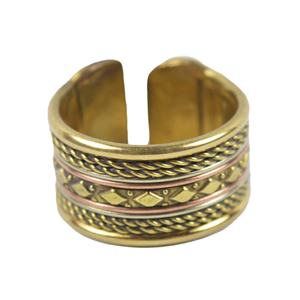 Bague de créateur de qualité supérieure, finition cuivre, bague en métal, design personnalisé disponible - Product Image 6