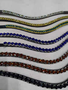 Browbands ที่คาดเอวหนังม้าสีดําคุณภาพระดับพรีเมียมพร้อมม้าอุปกรณ์ม้า Rhinestones สีดําสามแถว - Product Image 2