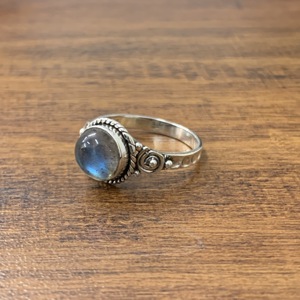 Bague de fiançailles pour femme classique en argent sterling 925 faite à la main pierre de lune exquise pierre précieuse pour les cadeaux de mariage-Made India - Product Image 2