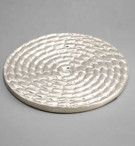 Sous-verre en aluminium avec support, haute qualité, en vrac, fabriqué en inde, fait à la main, Vintage, Unique, moderne, nouveaux Designs, Direct Factory - Product Image 3