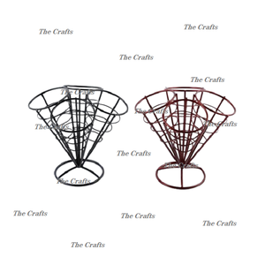 Juego de tres soportes de conos de helado de diferentes tamaños y formas en soporte de Helado Negro de hierro para uso doméstico en hoteles - Product Image 5