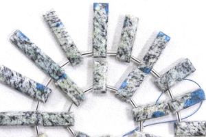 Cuentas de Briolette con forma rectangular facetadas, Gema Natural de jaspe K2, calidad increíble, 30 piezas, venta al por mayor - Product Image 2