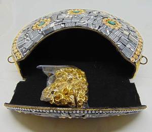 Pearl stone mosaic metal clutch purse - Product Image 4