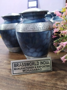 Urna Funeraria de Aluminio Color Azul Plateado, Estilo Americano, para Adultos, de Brassworld India Funeral Supplies - Product Image 6