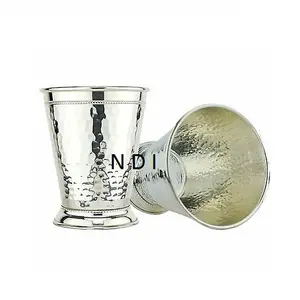 Привлекательная новая ручная гравировка, молотковый дизайн, Посеребренная отделка, стакан для питья, цельная латунная металлическая чашка