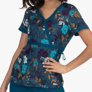 ชุดยูนิฟอร์มพยาบาลแบบสครับ แขนสั้น พิมพ์ลาย คุณภาพสูง ผลิตจากผ้าโพลีเอสเตอร์ 65% ผ้าฝ้าย 35% คอวี คอโอ สำหรับใช้ในโรงพยาบาล - Product Image 5