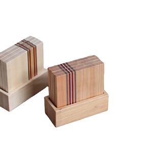 Soporte de posavasos de madera y posavasos personalizado para regalo de boda posavasos de madera para la venta - Product Image 1