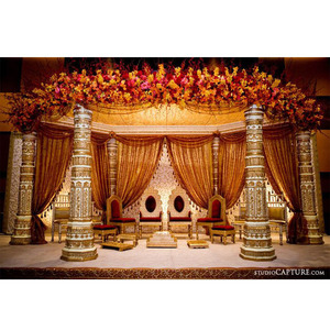 Fabricante de Mandaps Tradicionales para Bodas, Mandap Dorado Impresionante para Recepción de Bodas, Conjunto de Mandap Impresionante para Recepción de Bodas - Product Image 1