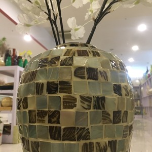 Brown pearl mosaic vase designed 42 - Product Image 6