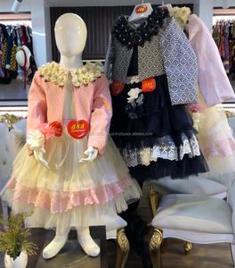 Manteau à fleurs en coton avec filet, magnifique manteau à fleurs, avec un design étonnant, avec bandeau - Product Image 4