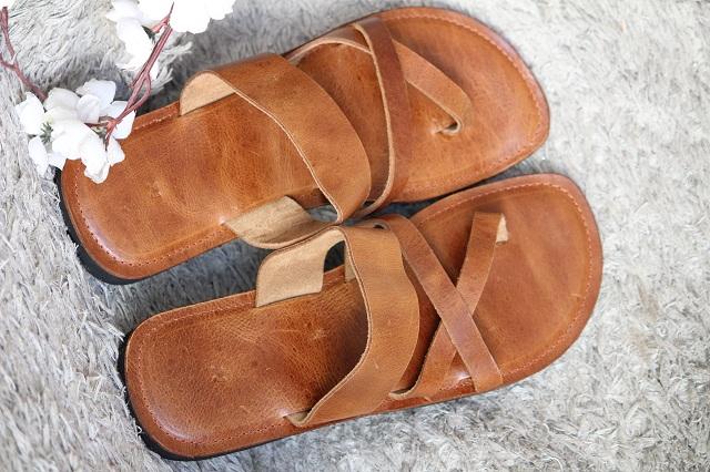 สีน้ำตาล