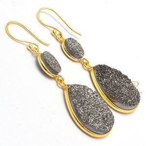 Pendientes colgantes y gota de piedras preciosas Druzy de titanio gris, pendientes delicados chapados en oro de 18 quilates de Plata de Ley 925 para suministros al por mayor - Product Image 2