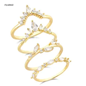 FUAMAY Ladies Dainty Crown anelli impilati anelli di fidanzamento Slim in argento Sterling placcato oro con foglia di albero