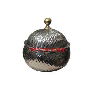 Olla de metal dorada hecha a mano, vajilla de forma redonda, cazuela, calentador de alimentos de metal decorativo para cocina más vendido - Product Image 4