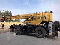 Grúa Todoterreno Usada Tadano RT 25T Modelo 1998 con Motor Mitsubishi, Caja de Cambios, Bomba y Rodamientos, Altura de Elevación de 30 m