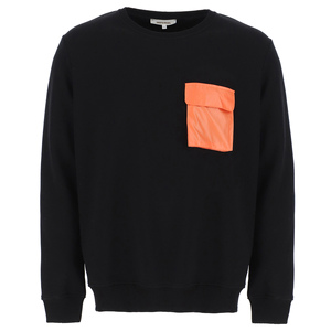 Sweat-shirt ras-du-cou noir à col roulé, sweat-shirt noir avec impression et poche de poitrine fait 100% POLYESTER - Product Image 1