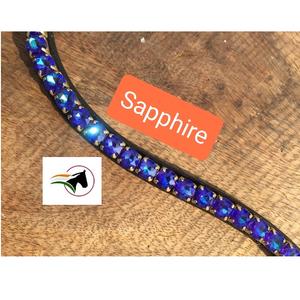 Frontalera de Cuero Lacado Personalizada para Caballo con Pedrería de Zafiro, Sistema de Gancho y Bucle Trasero Abierto para un Cambio Rápido y Fácil - Product Image 4