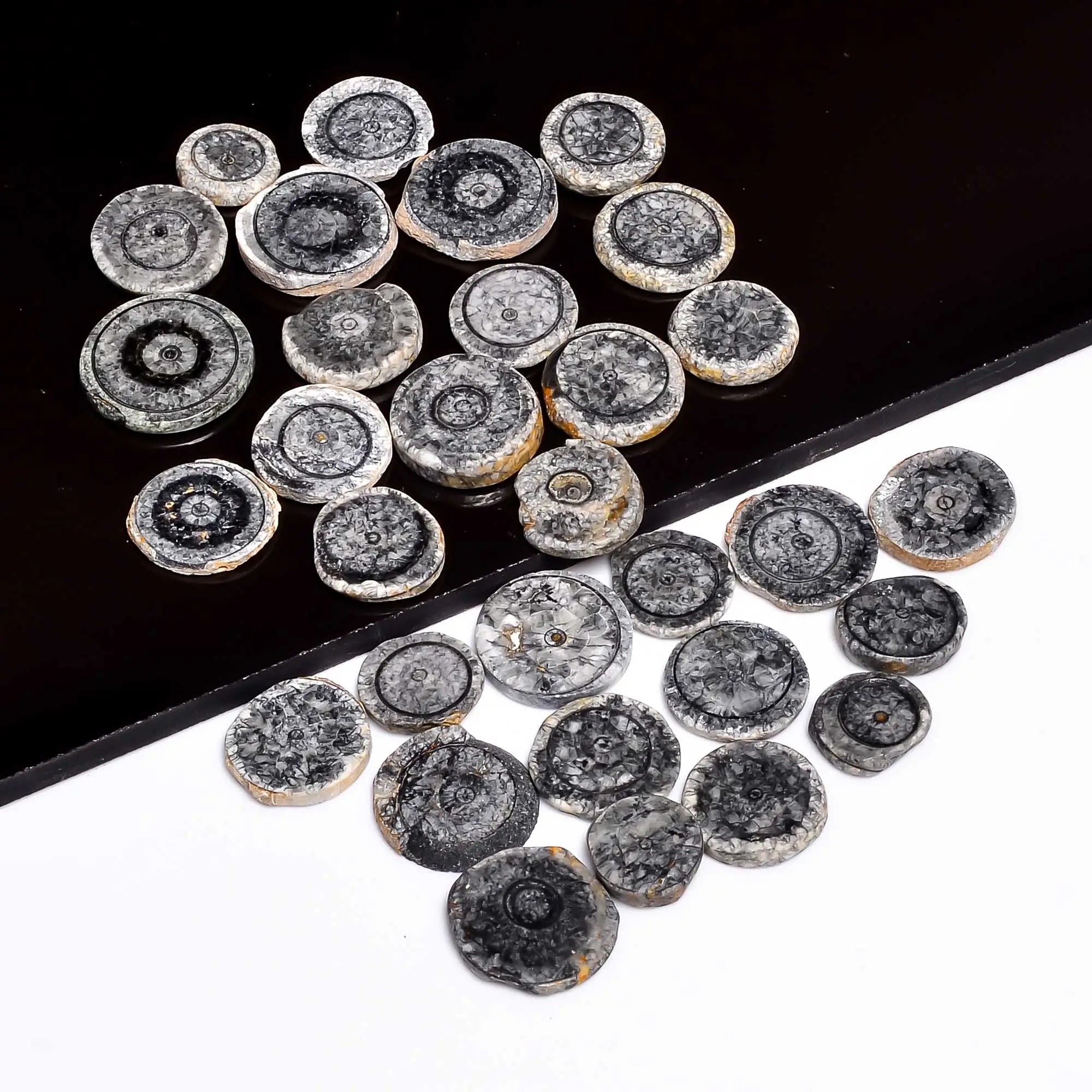 Cabujones de GEMA de diseño suelto para fabricación de joyas, cabujones de piedra Natural de color negro, con corte de Coral, venta al por mayor