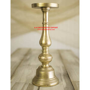 Bougeoir décoratif de Noël en or et écologique Support de pilier en acier inoxydable de haute qualité fait à la main pour la décoration de la maison - Product Image 2