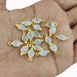 Juego de piedras preciosas facetadas de piedra lunar de arcoíris, bisel de 6x8mm, colgante pequeño - Product Image 2