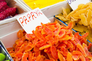 MEILLEUR PRIX pour la VENTE DE TRANCHE DE FRUIT DE PAPAYE SÉCHÉE NATURELLEMENT / CUBE DE PAPAYE DÉSHYDRATÉE MEILLEURE VENTE 2021 PAPAYE SÉCHÉE DU VIETNAM - Product Image 4