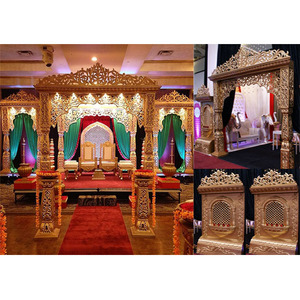 Mandap de Boda con Temática de Bollywood Maharani, Accesorios Indios Exclusivos para la Boda de una Novia Hindú en Florida - Product Image 1