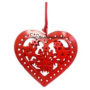 Adorno Navideño Colgante de Metal en Forma de Corazón, Acabado Rojo, Estilo Moderno y Elegante, Hecho a Mano, de Alta Calidad, Gran Venta - Product Image 1