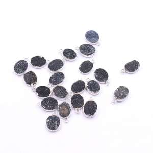 Pendentif ovale en laiton noir druzy de 13 à 15 mm, plaqué argent avec anneau pour la fabrication de bijoux - Product Image 4
