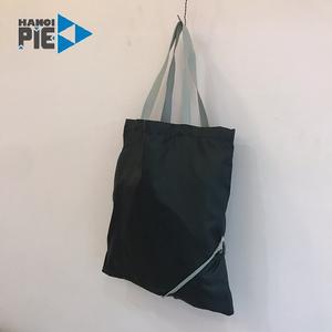 Bolso plegable reutilizable de alta calidad, bolsas de compras de poliéster, logotipo personalizado, diseño de patrón de pantalla impreso, uso diario ecológico - Product Image 4