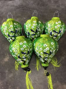 Linterna de seda Hoi An hecha a mano de Vietnam, linterna de seda tradicional vietnamita, perfecta para decoración de festivales y regalo de recuerdo - Product Image 3