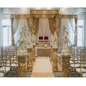 Mandap dorado brillante para boda tradicional, para ceremonia de boda, India - Product Image 1