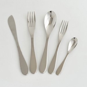 Vaisselle de haute qualité avec finitions argentées pour une table de luxe et des articles de cuisine, vente en gros dans le monde entier - Product Image 3